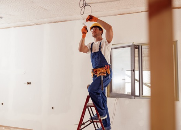 Installation et travaux d’électricité générale par Amenage Construction & Rénovation